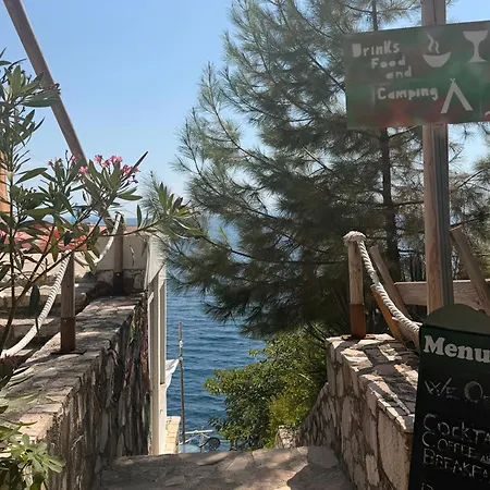 Albania Glamping * Himare