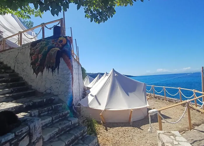 Campo de lujo Albania Glamping *